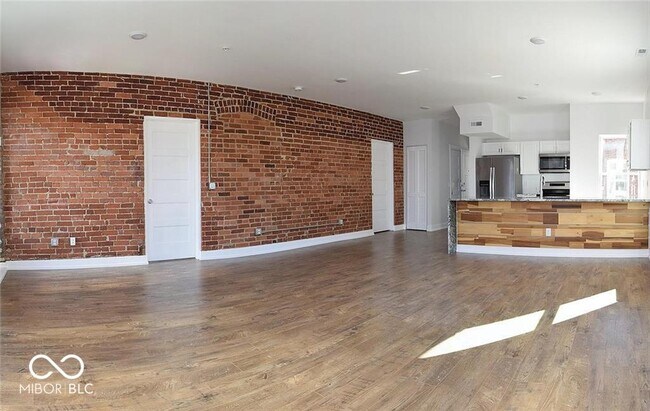 Building Photo - 829 N Pennsylvania St