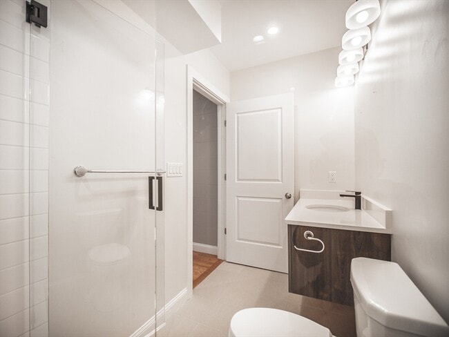 Building Photo - 194 Havre St