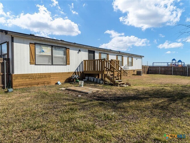 Building Photo - 3034 Barr Ln