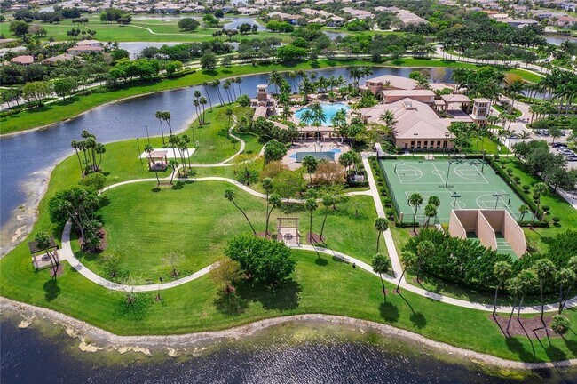 Building Photo - 8215 NW 125th Ln