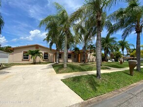 Building Photo - 288 Coral Way W
