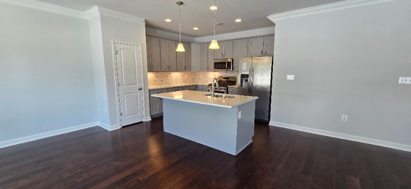 Building Photo - 8104 Side Spg Ter