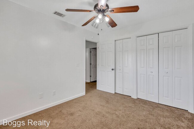 Building Photo - 4 br, 2.5 bath House - 1950 Woking Court