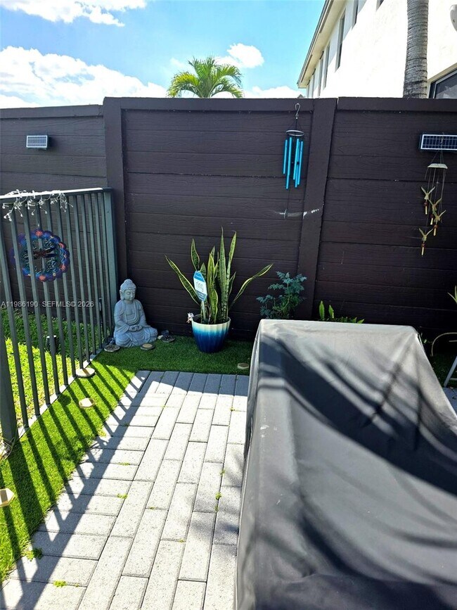 Building Photo - 15785 NW 91st Ct