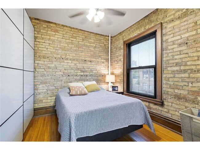 Building Photo - 1204 Harmon Pl