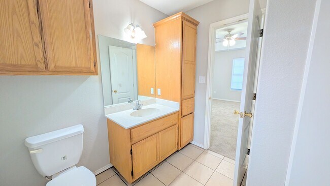 Building Photo - 3613 N Arroyo Park Ln