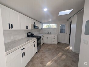 Building Photo - Beautiful Remodeled 1 Bedroom ADU!