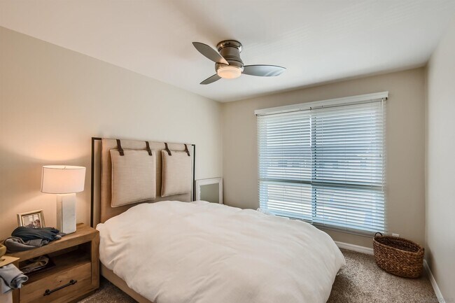 Building Photo - 755 Pacific Surf Dr