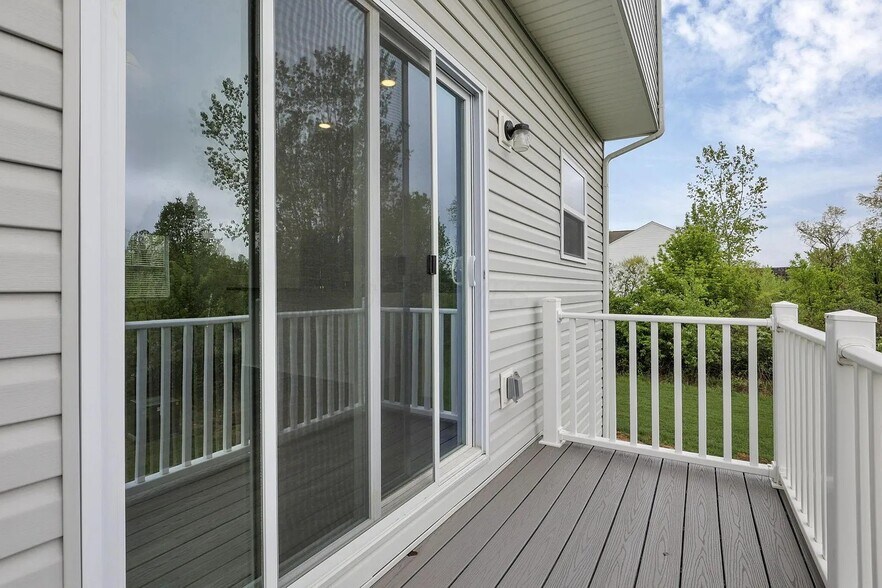 Building Photo - 111 Coyote Willow Dr