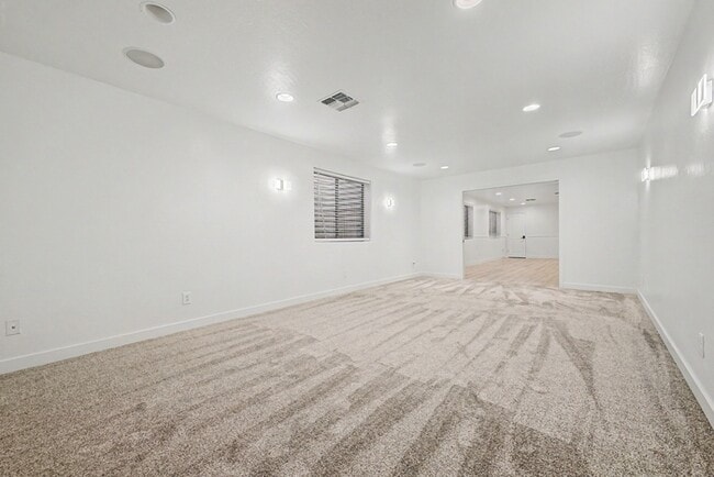 Building Photo - 3533 E Joseph Way