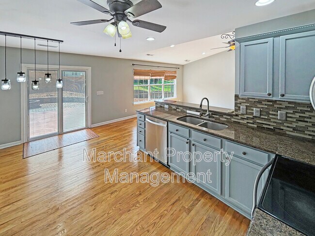 Building Photo - 503 Peach Grove Pl