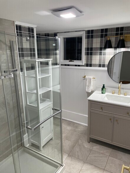 Building Photo - 134 Lincoln Ave