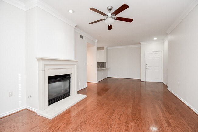 Building Photo - 2400 McCue Rd