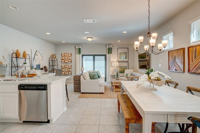 Building Photo - 1656 Artesian Spgs Xing