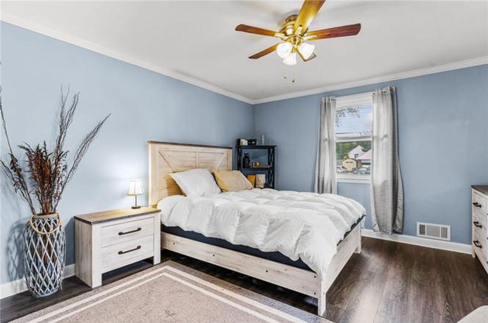 Building Photo - 45-47 Clym Street