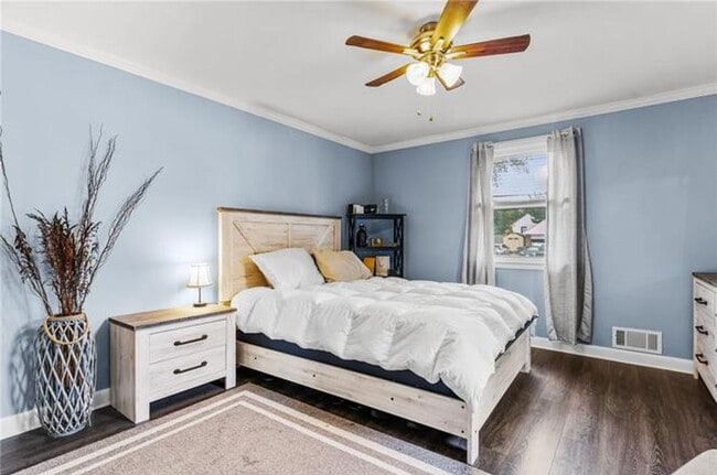 Building Photo - 45-47 Clym Street