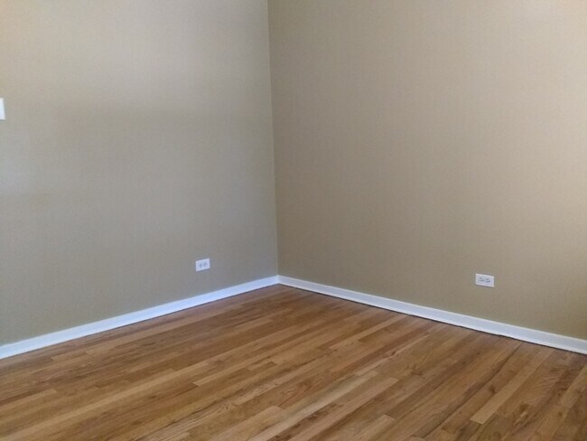Building Photo - Gorgeous Apartment in Denver!