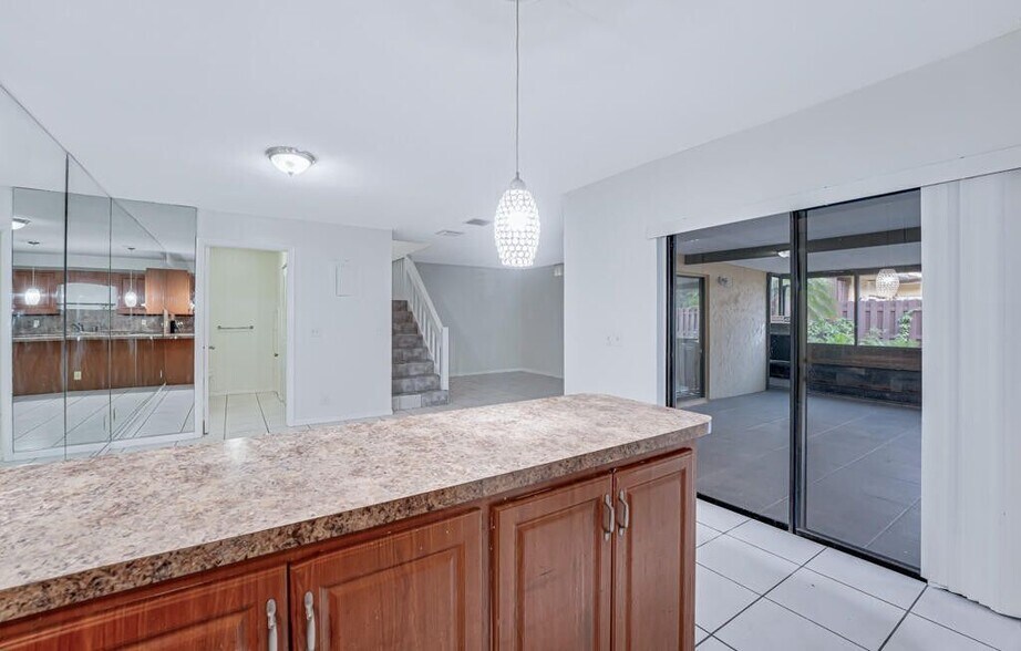 Building Photo - 4205 Turnberry Cir