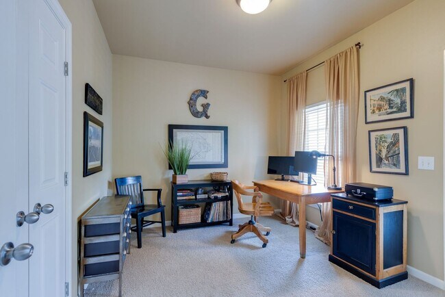 Building Photo - Spotless 5BR/3.5BA rental home, Meade of A...