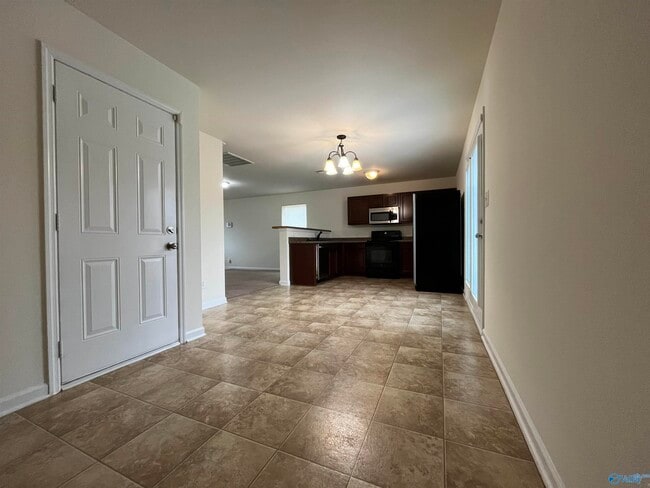 Building Photo - 16701 Wellhouse Dr
