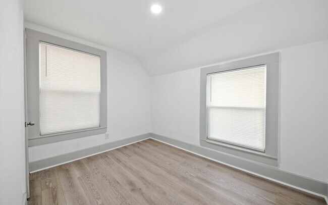 Building Photo - 2069 W 81st St