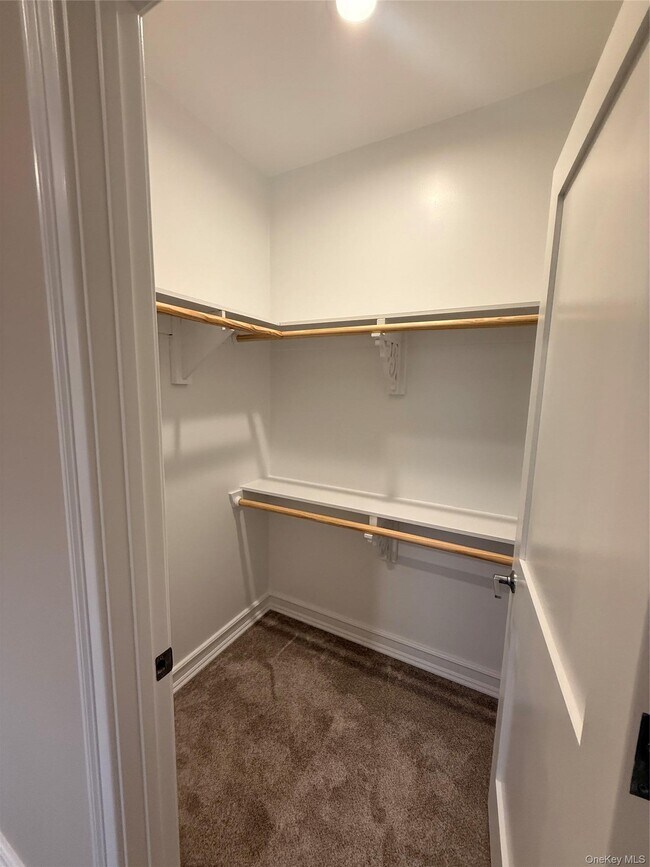 Building Photo - 122 Greenwich Ave