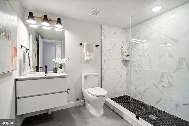 Building Photo - 1102 Germantown Ave