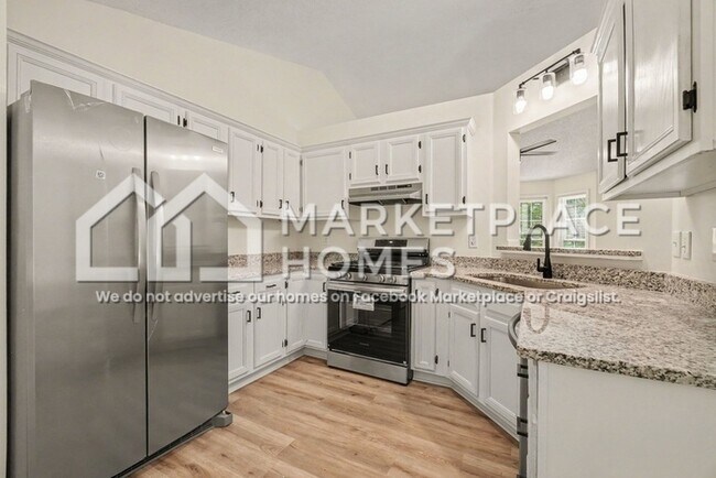 Building Photo - 7335 Hunters Ridge Dr