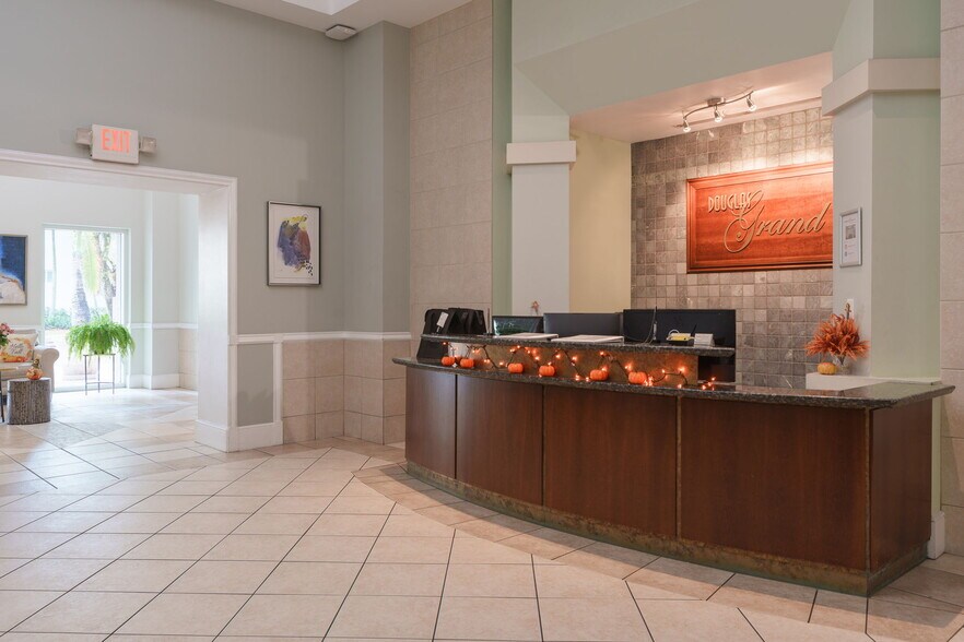 Building Photo - 50 Menores Ave