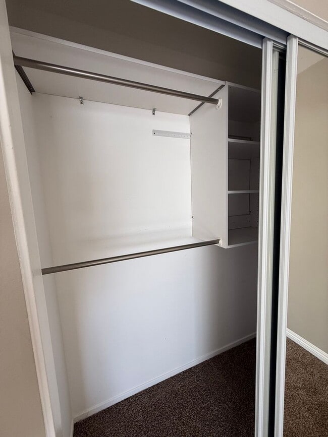 Building Photo - 4830 Argyle Dr