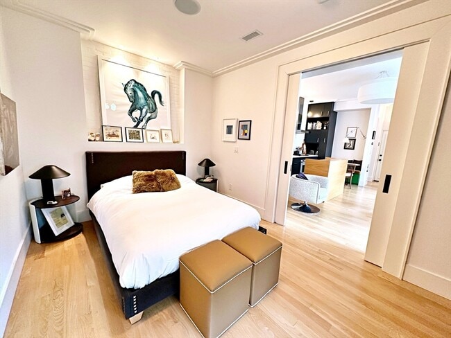 Building Photo - 206 Webster St