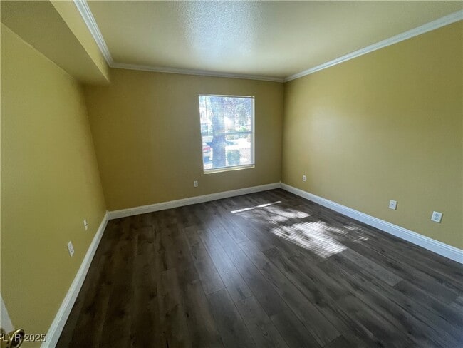 Building Photo - 1150 N Buffalo Dr