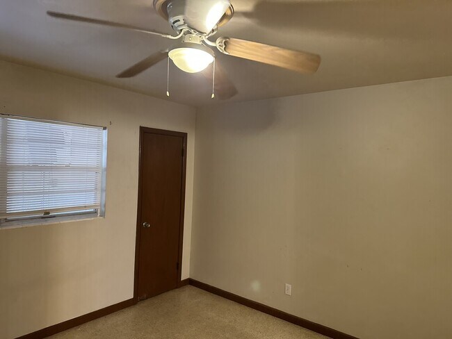 Building Photo - Duplex at NE 17th