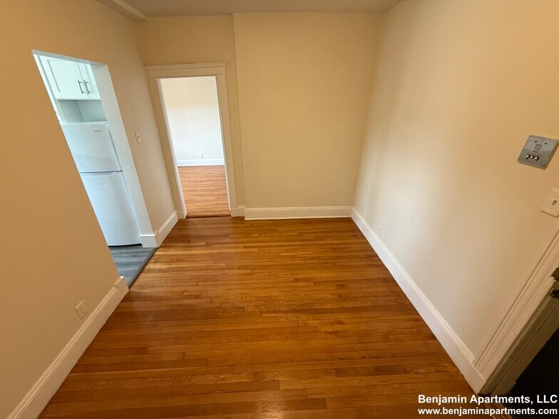 Building Photo - 116 Washington St