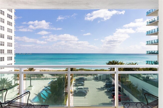 Building Photo - 6917 Collins Ave