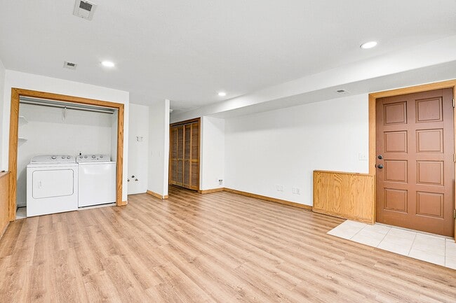 Building Photo - 30579 Rand Rd