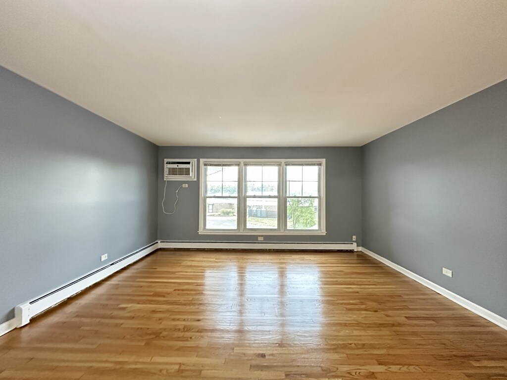 Building Photo - 630 Lincoln Ave