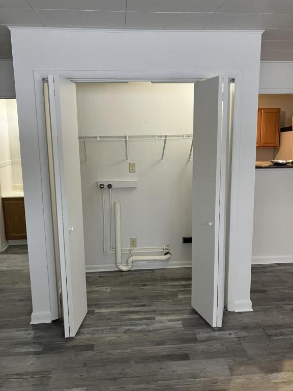 Building Photo - 2520 SW Mission Ave