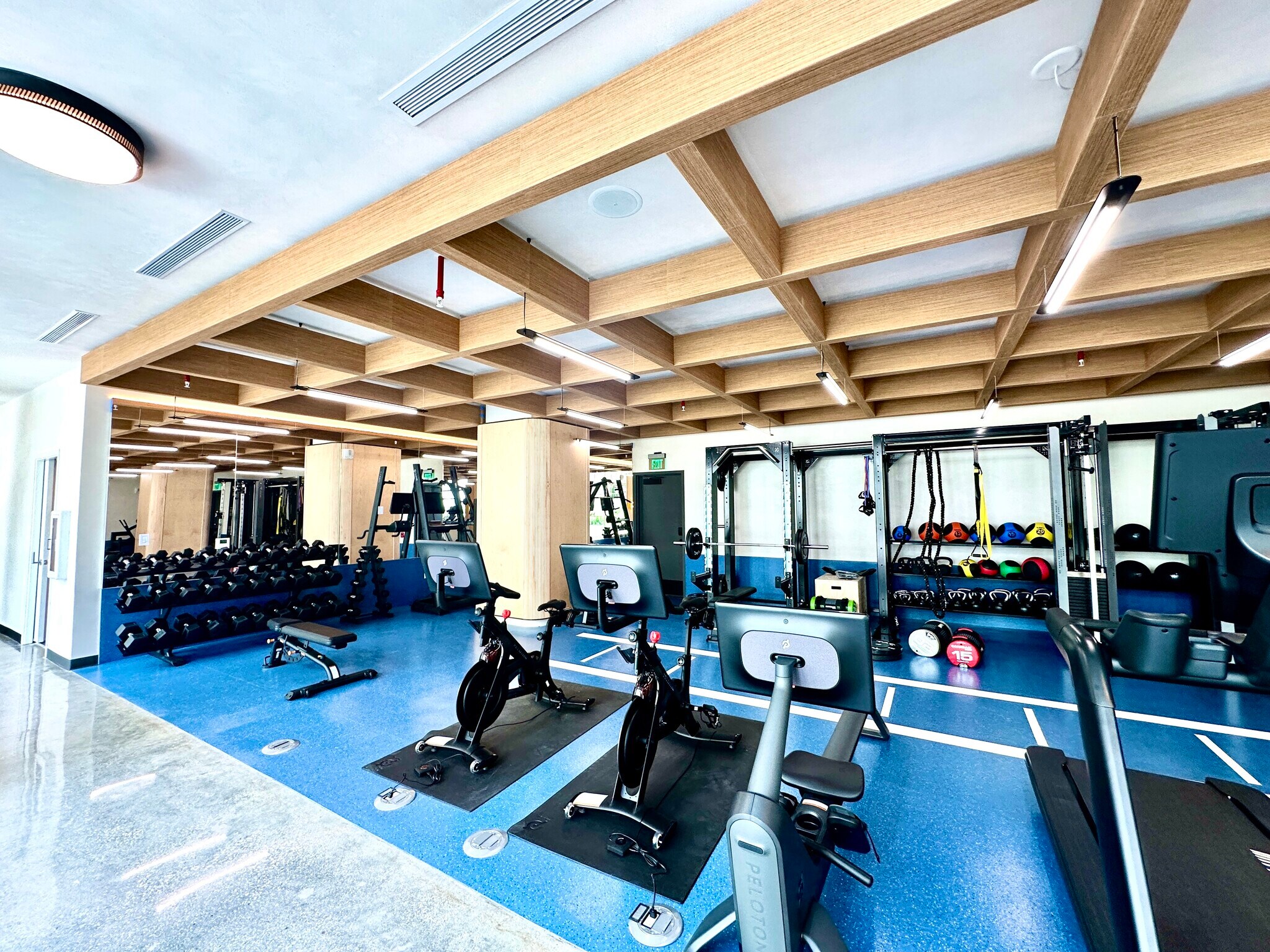 Building Photo - 1900 NW 1st Pl