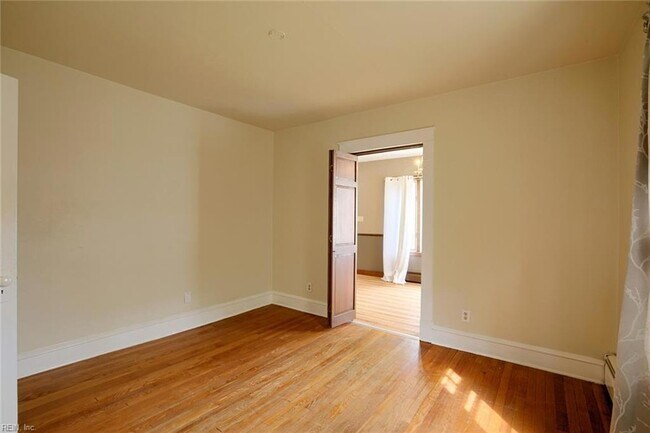 Building Photo - 7297 Duval Ave