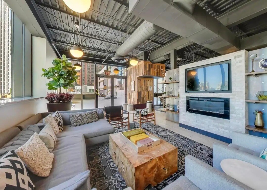 Amenities - 660 W Wayman St