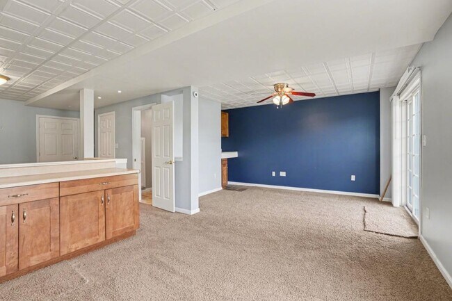 Building Photo - 5050 Mendenhall Dr.