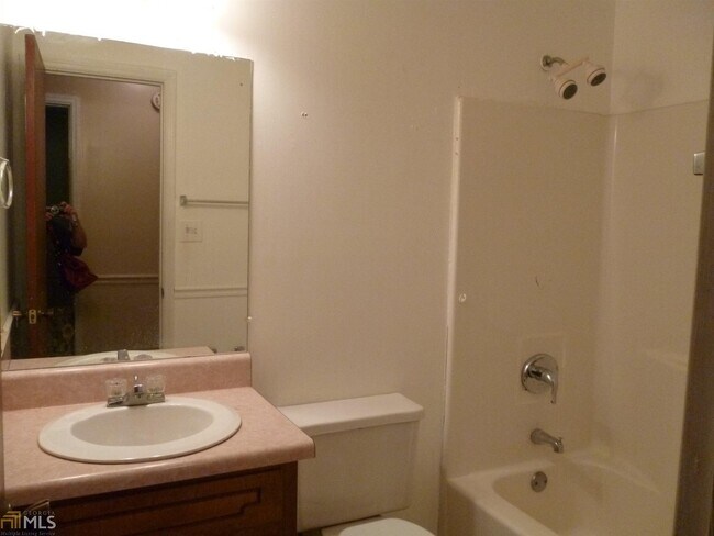 Building Photo - 10283 Richfield Ct