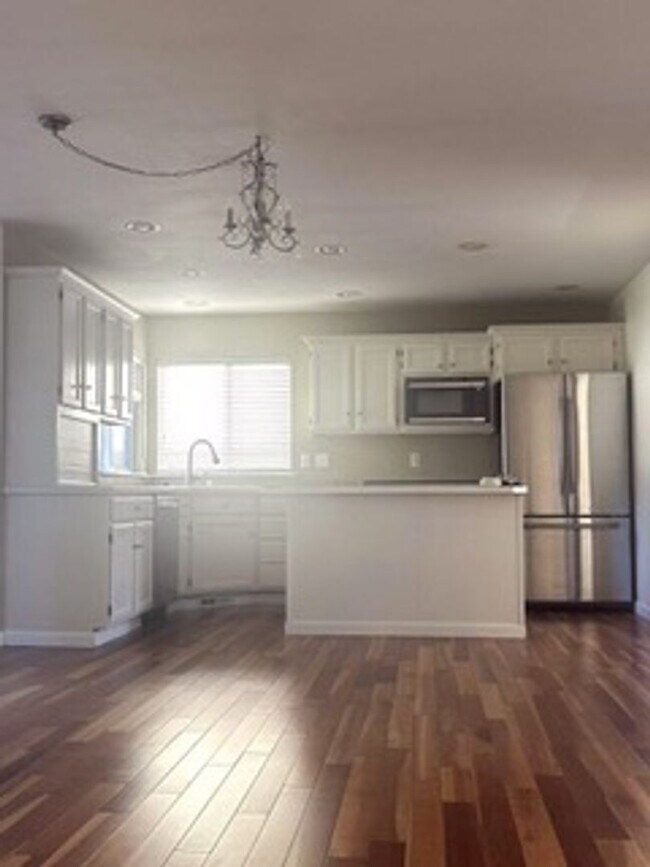 Building Photo - Spacious 4 bedroom Meridian Campus home wi...