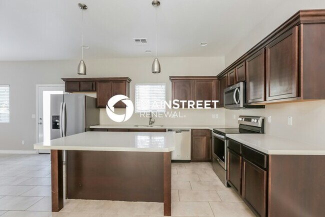 Building Photo - 3 Bedroom Pet-Friendly Home in Phoenix, AZ...