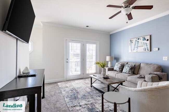 Building Photo - 2118 Silvercrest Dr