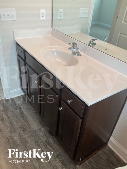 Building Photo - 5407 Cobblestone Glen Dr