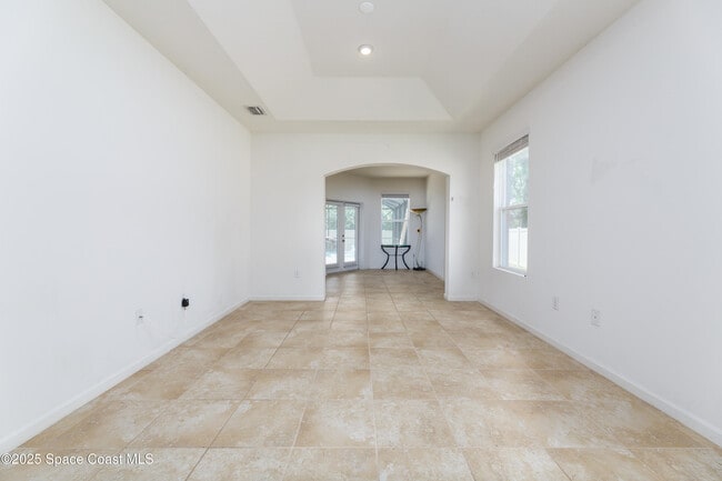Building Photo - 632 Stonebriar Dr