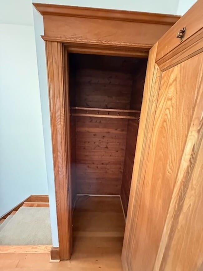 Building Photo - UPDATED 4/BR in Glover Park!