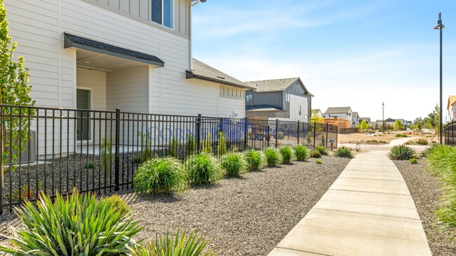 Building Photo - Modern New Construction Home in Boise!